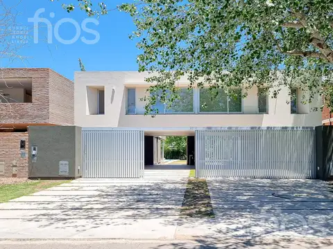 Casa en Venta en Fisherton, Rosario