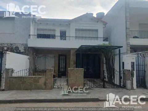 Casa en Venta en Martin, Rosario