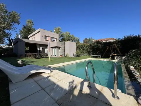 Casa en Venta en Fisherton, Rosario