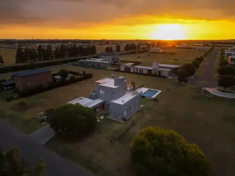 Casa en Venta en Fisherton, Rosario