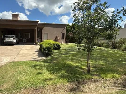 Casa en Venta en Puerto Roldan, Countries y Barrios Cerrados en Roldan