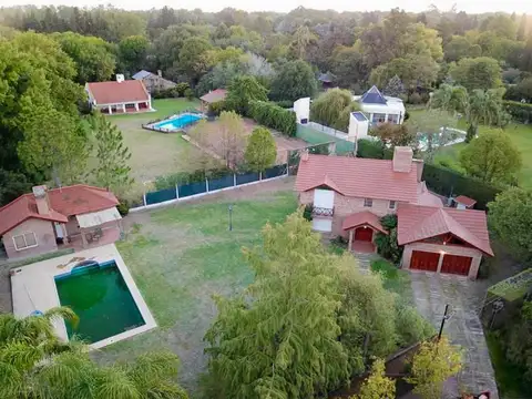 Casa en Venta en Cotos De La Alameda, Roldan