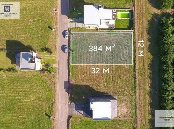 Terreno · 384m²