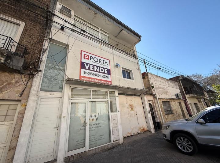 Casa · 200m² · 5 Ambientes · 2 Cocheras