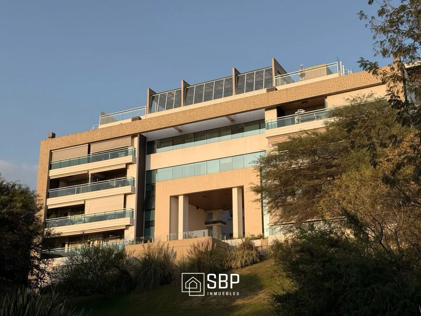 Vendo depto de categoria Amoblado | Vilanova Residencias | 3 Dorm | Villa Belgra...