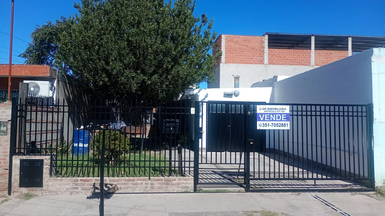 SE VENDE CASA EN B° VILLA EL LIBERTADOR SOBRE  CALLE LA AMISTAD N ° 1487