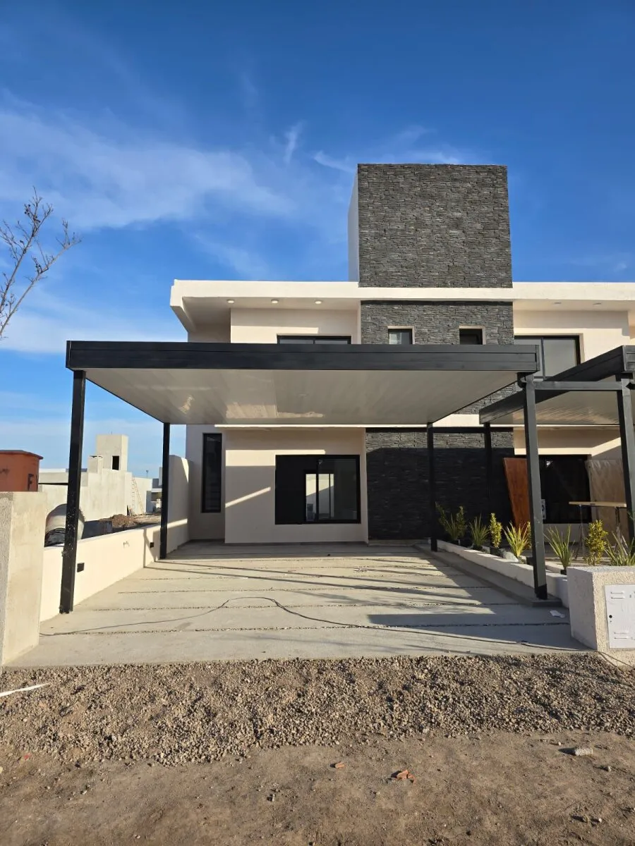 DUPLEX 3 DORM EN DOCTA