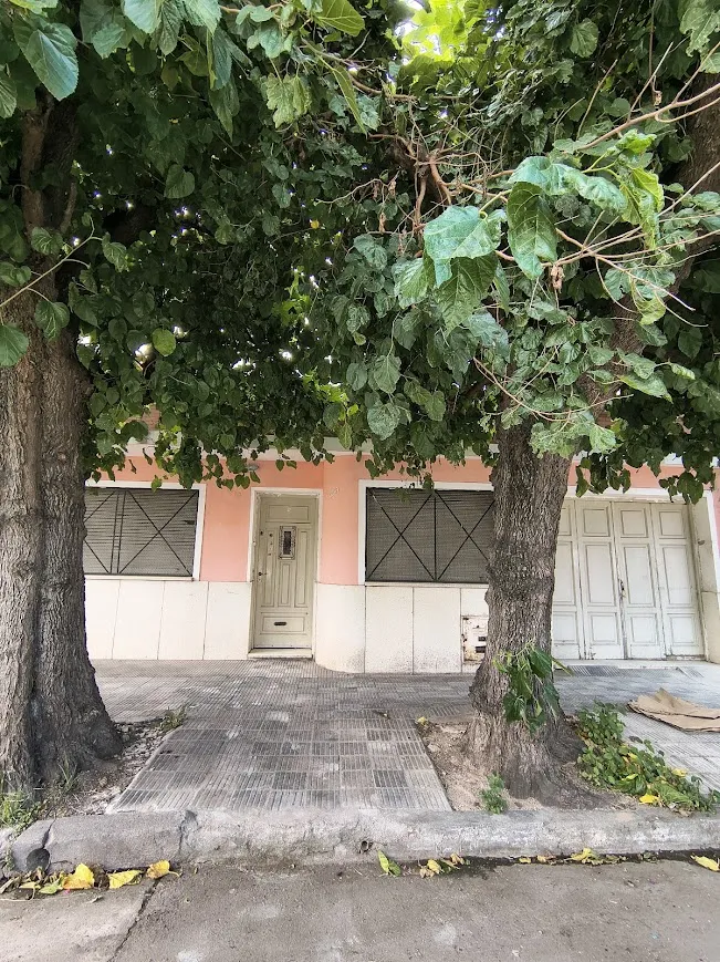 CASA EN VENTA O PERMUTA B° PUEYRREDON