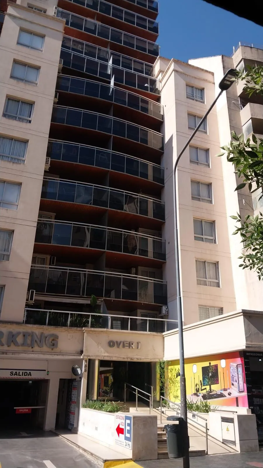 NUEVA CBA, BIEN UBICADO, GUARDIA 24HS, 2 BALCONES