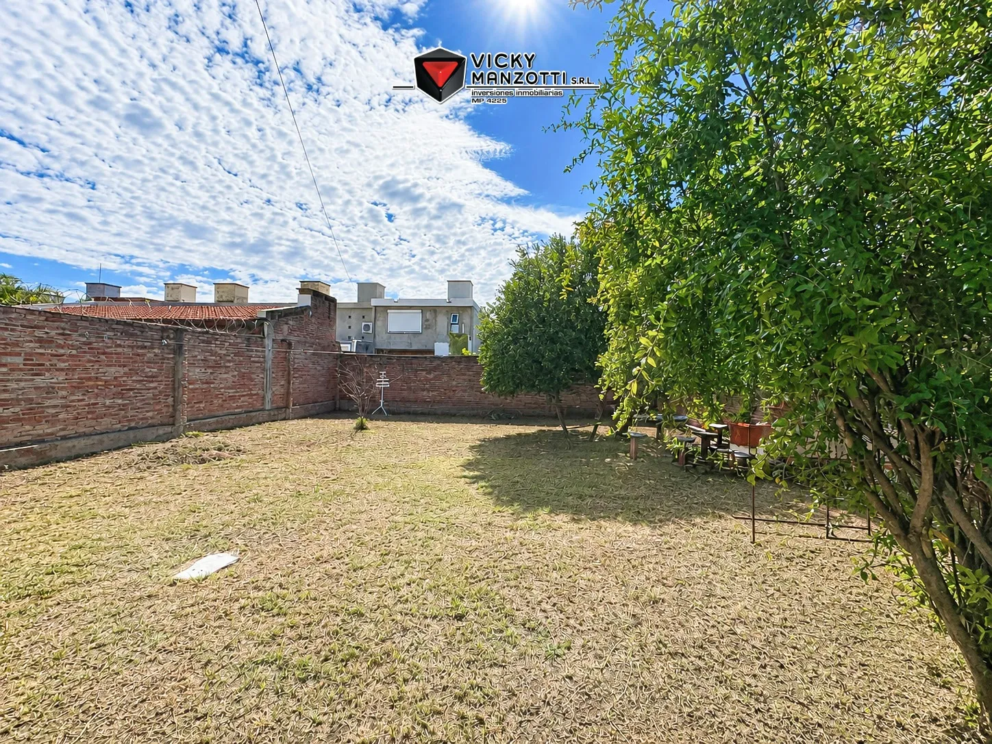 Casa excelente ubicación 3 dormitorios