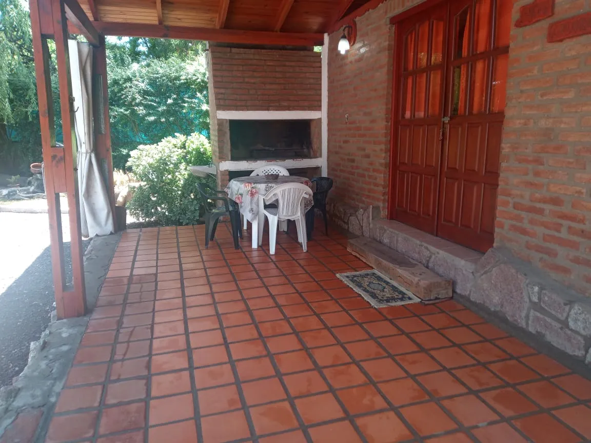 COMPLEJO DE 7 CABAÑAS + CASA EN VENTA – SANTA ROSA DE CALAMUCHITA