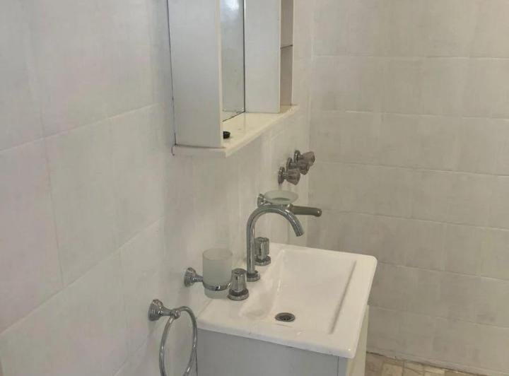 Casa · 75m² · 4 Ambientes · 1 Cochera