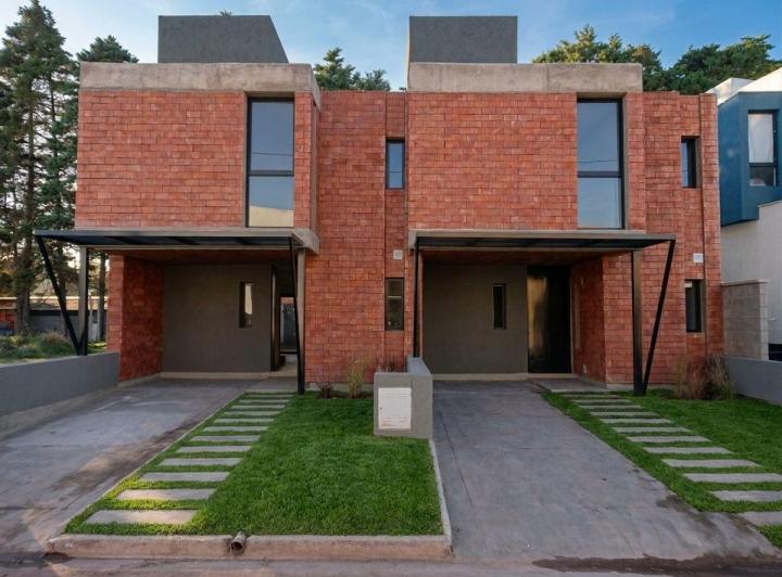 Casa · 125m² · 4 Ambientes · 1 Cochera