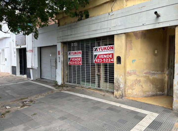 Casa · 1m² · 6 Ambientes