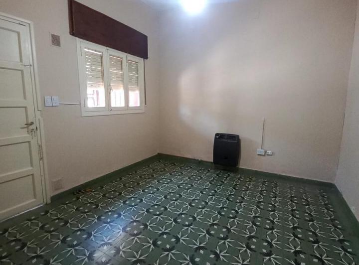 Casa · 80m² · 4 Ambientes · 1 Cochera