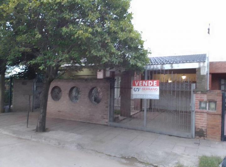 Casa · 151m² · 5 Ambientes · 2 Cocheras