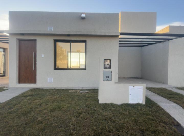 Casa · 58m² · 2 Ambientes · 1 Cochera