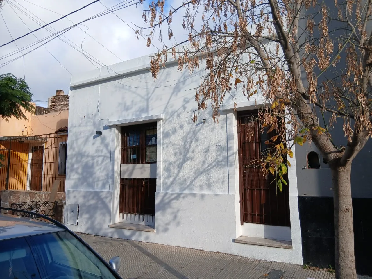 Casa/local en Barrio Alberdi con Renta!
