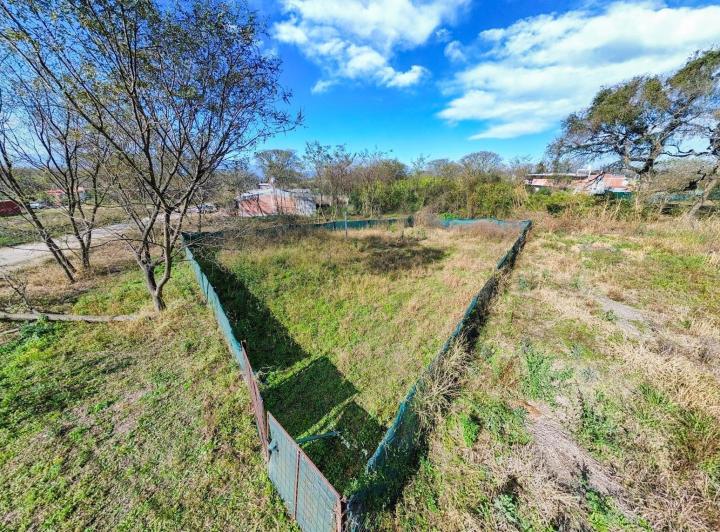 Terreno · 600m²