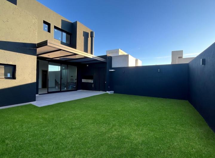 Casa · 150m² · 4 Ambientes · 1 Cochera