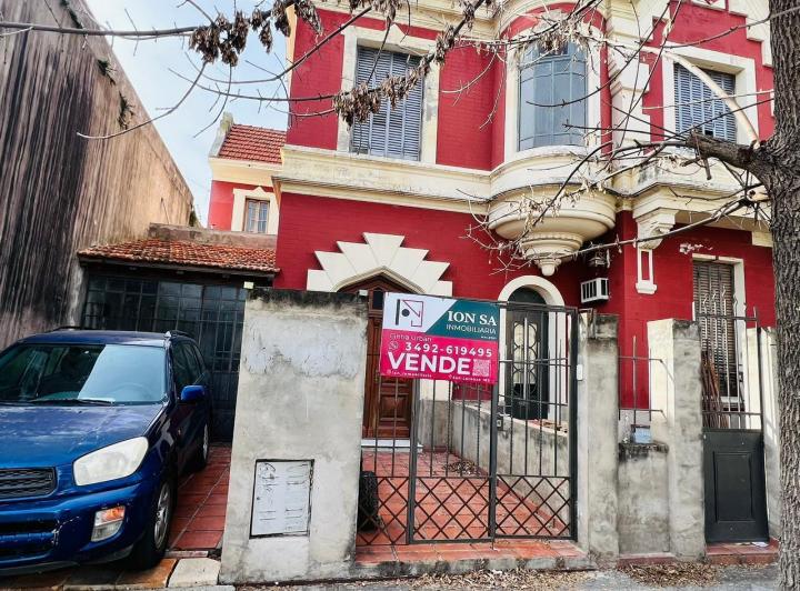 Casa · 360m² · 1 Cochera