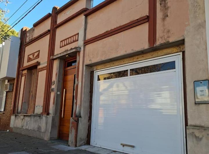 Casa · 134m² · 2 Dormitorios · 1 Cochera