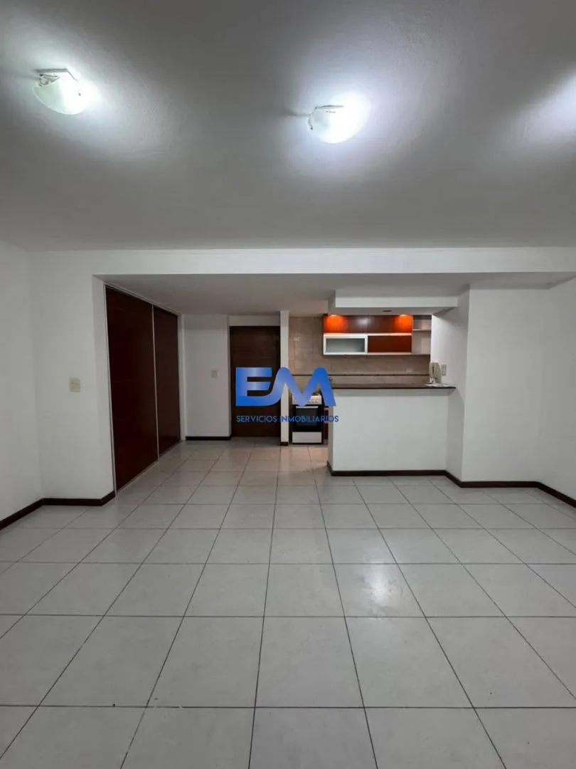 Alquilo Amplio Departamento - 1 Dormitorio - Nva Cba - a Mts de Parque Sarmiento