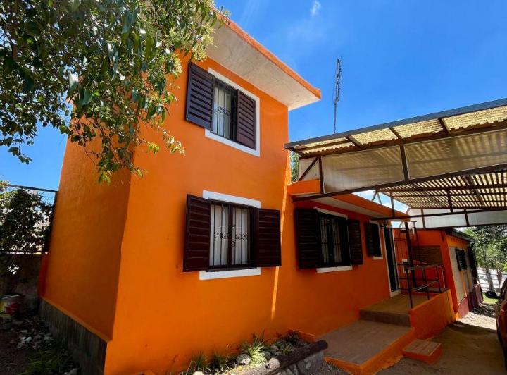 Casa · 120m² · 1 Ambiente · 3 Cocheras