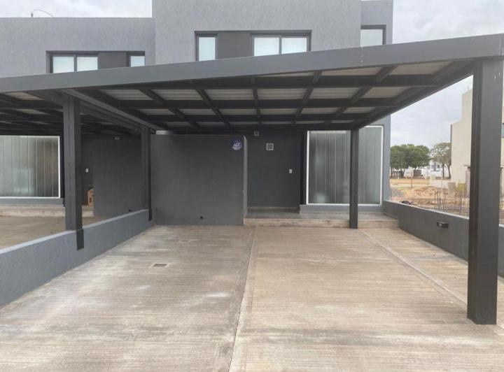 Casa · 150m² · 4 Ambientes · 1 Cochera