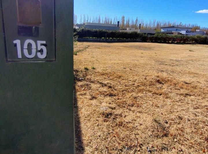 Terreno · 600m²