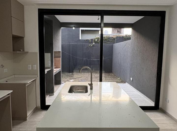 PH · 105m² · 4 Ambientes · 1 Cochera