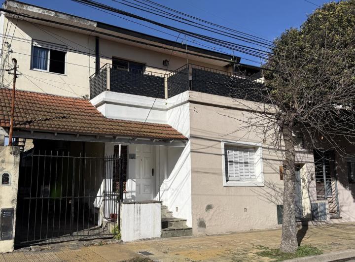 PH · 198m² · 7 Ambientes · 1 Cochera
