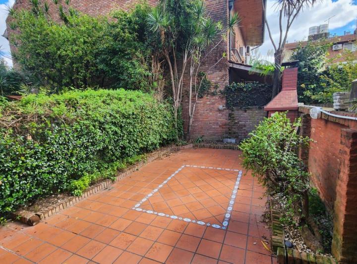 PH · 251m² · 6 Ambientes · 2 Cocheras