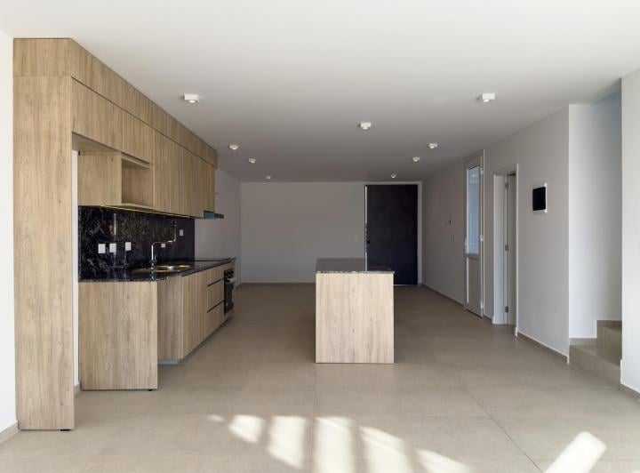 PH · 180m² · 5 Ambientes · 1 Cochera