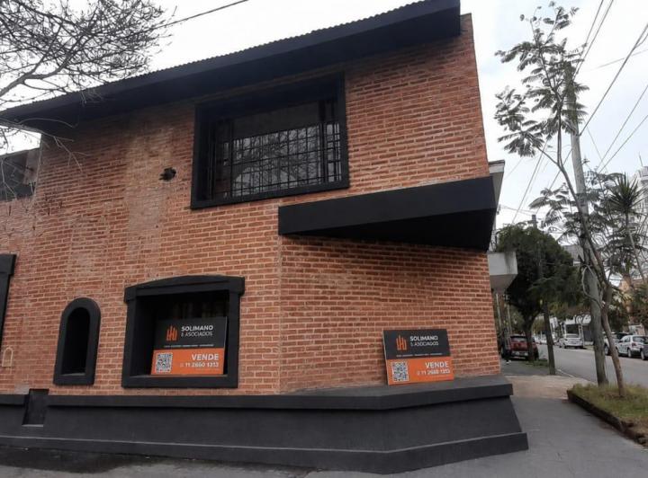 PH · 220m² · 6 Ambientes · 1 Cochera