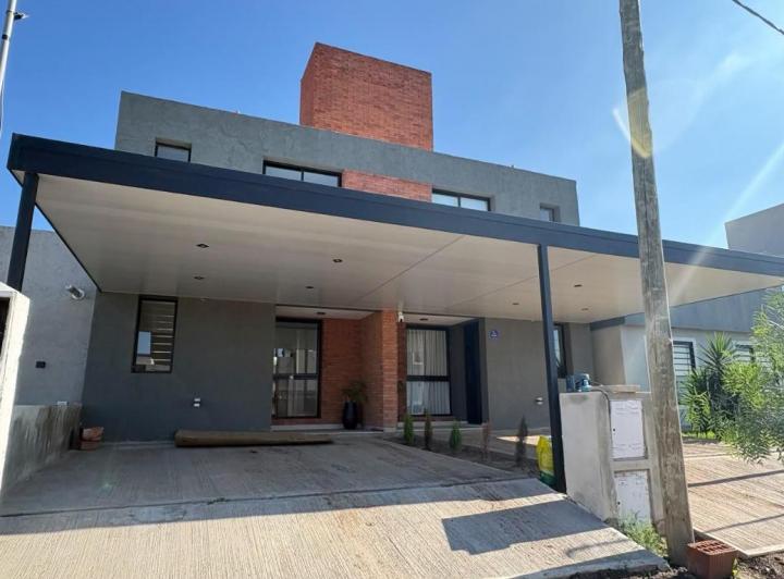 PH · 90m² · 5 Ambientes · 1 Cochera