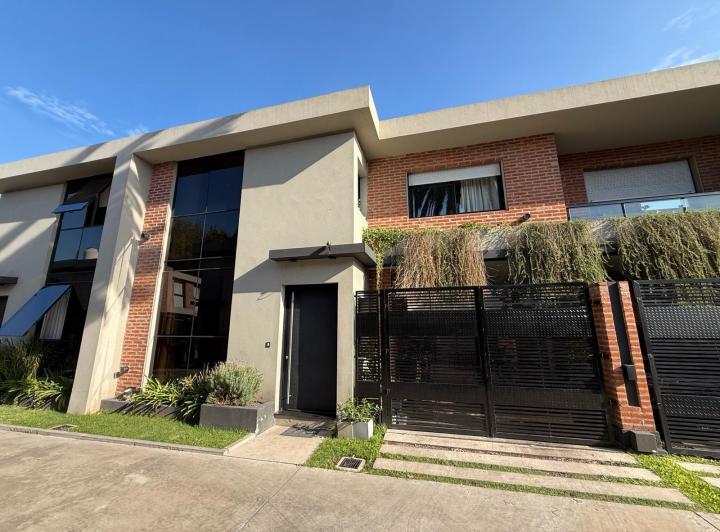 PH · 97m² · 4 Ambientes · 1 Cochera