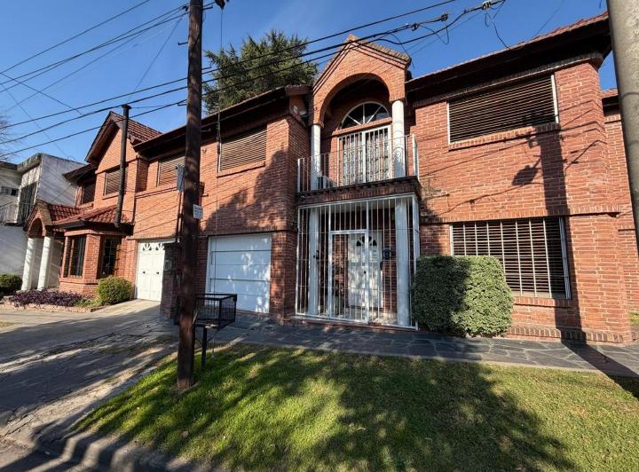 PH · 154m² · 5 Ambientes · 2 Cocheras