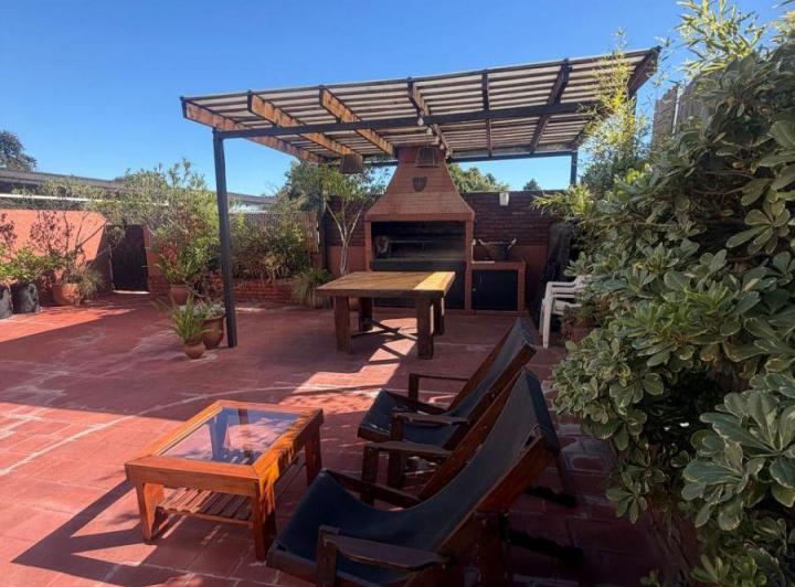 PH · 328m² · 4 Ambientes · 2 Cocheras
