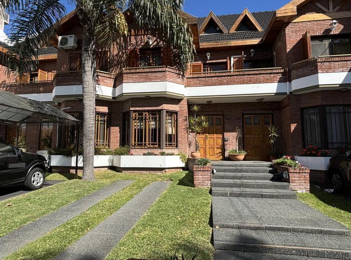 PH · 182m² · 5 Ambientes · 2 Cocheras