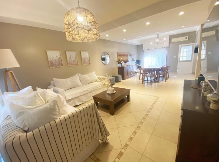 PH · 290m² · 5 Ambientes · 1 Cochera