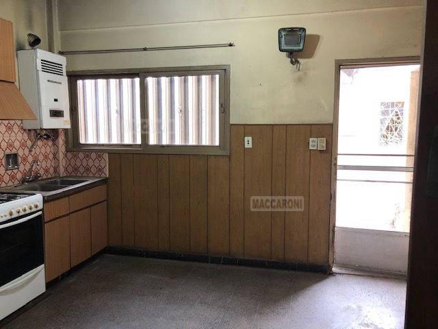 PH · 200m² · 7 Ambientes · 1 Cochera