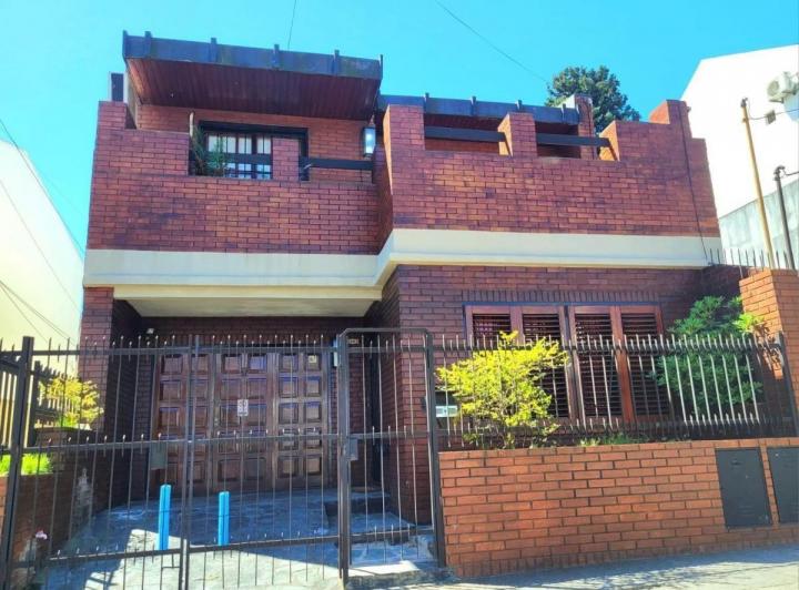 PH · 200m² · 4 Ambientes · 1 Cochera