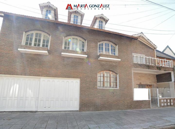 PH · 171m² · 5 Ambientes · 2 Cocheras