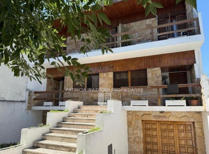 PH · 200m² · 4 Ambientes · 2 Cocheras