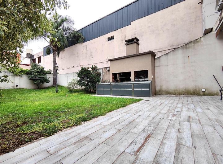 PH · 218m² · 4 Ambientes · 1 Cochera