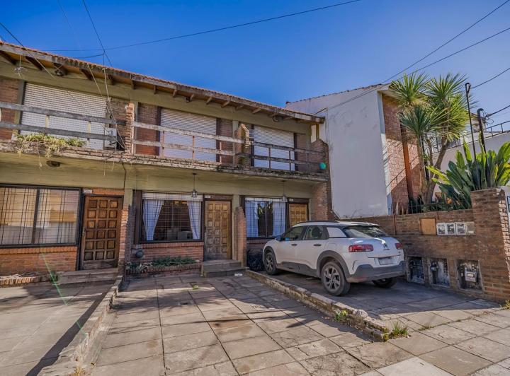 PH · 258m² · 5 Ambientes · 2 Cocheras