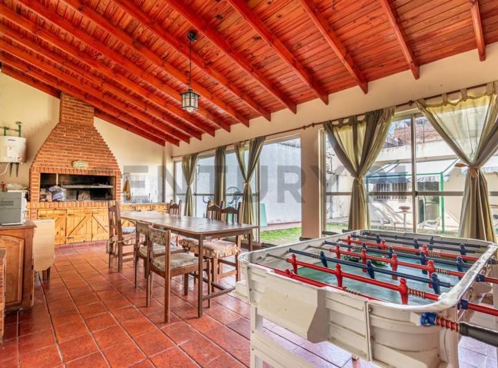 PH · 164m² · 5 Ambientes · 1 Cochera