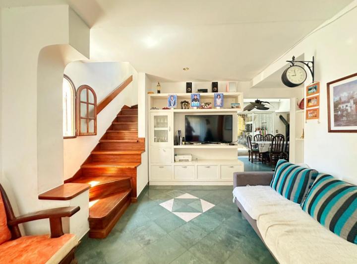 PH · 130m² · 5 Ambientes · 1 Cochera