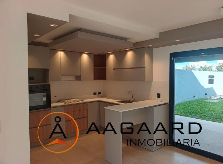 PH · 140m² · 5 Ambientes · 2 Cocheras